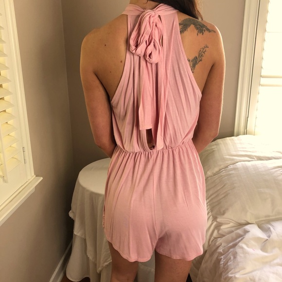 Solddd Outtt - Picture 3 of 3